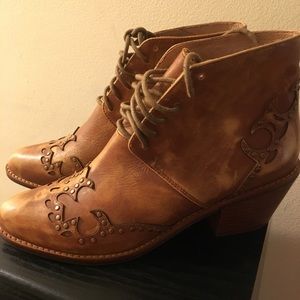 FREE PEOPLE BOOTS by JEFFREY CAMPBELL